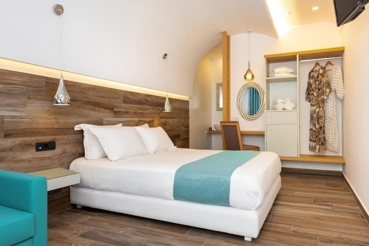 Deluxe Hotel Santorini Fira  Exteriér fotografie